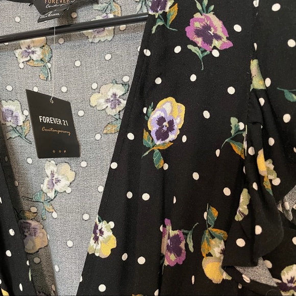 Forever 21 floral and polka dot dress - Picture 4 of 5